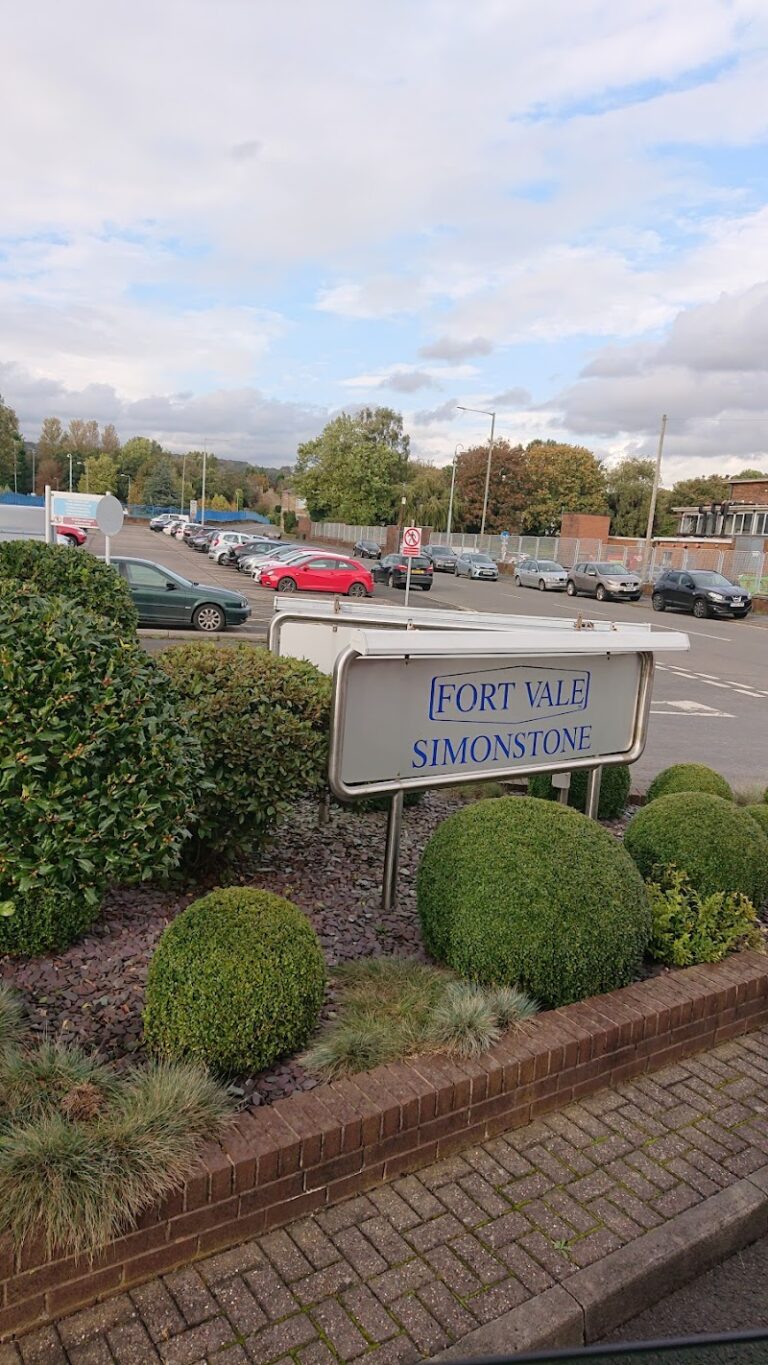 business image 0 119 768x1365