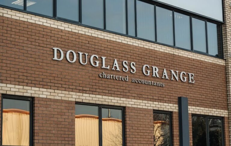 business image 0 17 768x486