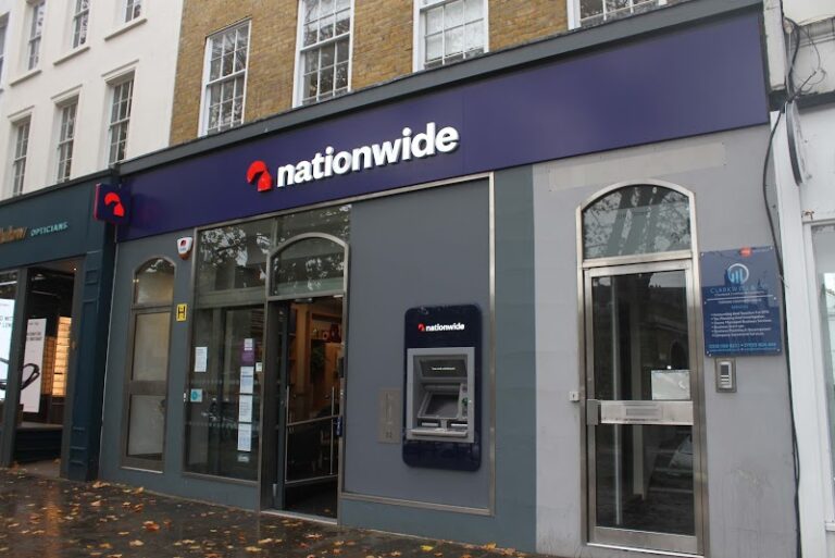 business image 0 200 768x513