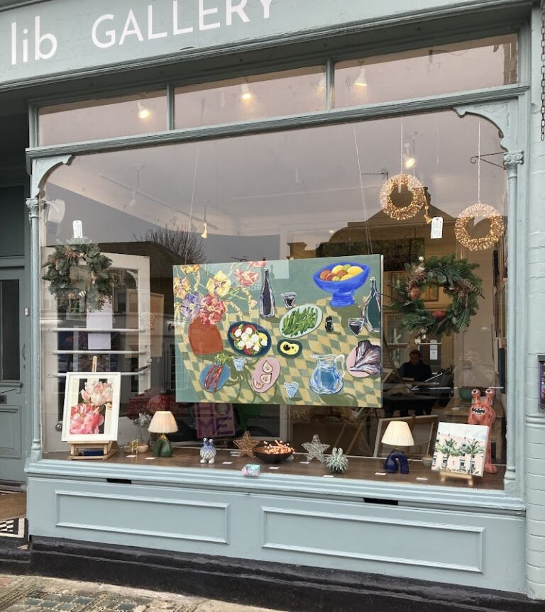 business image 0 273 768x863