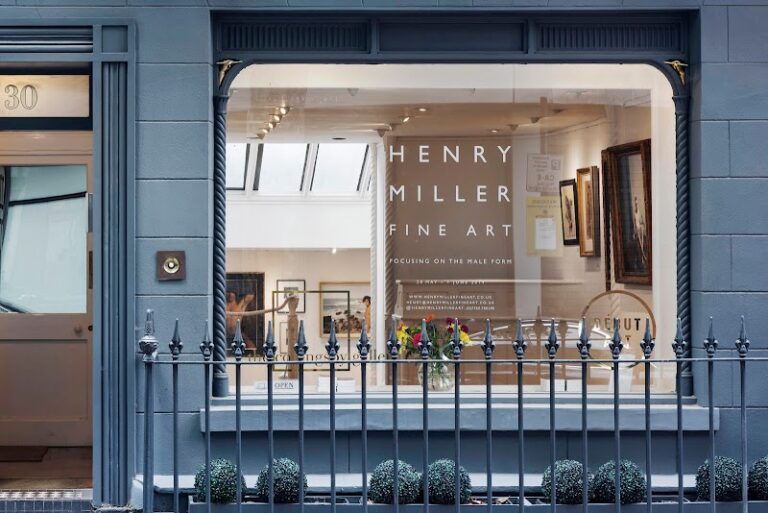 business image 0 275 768x513