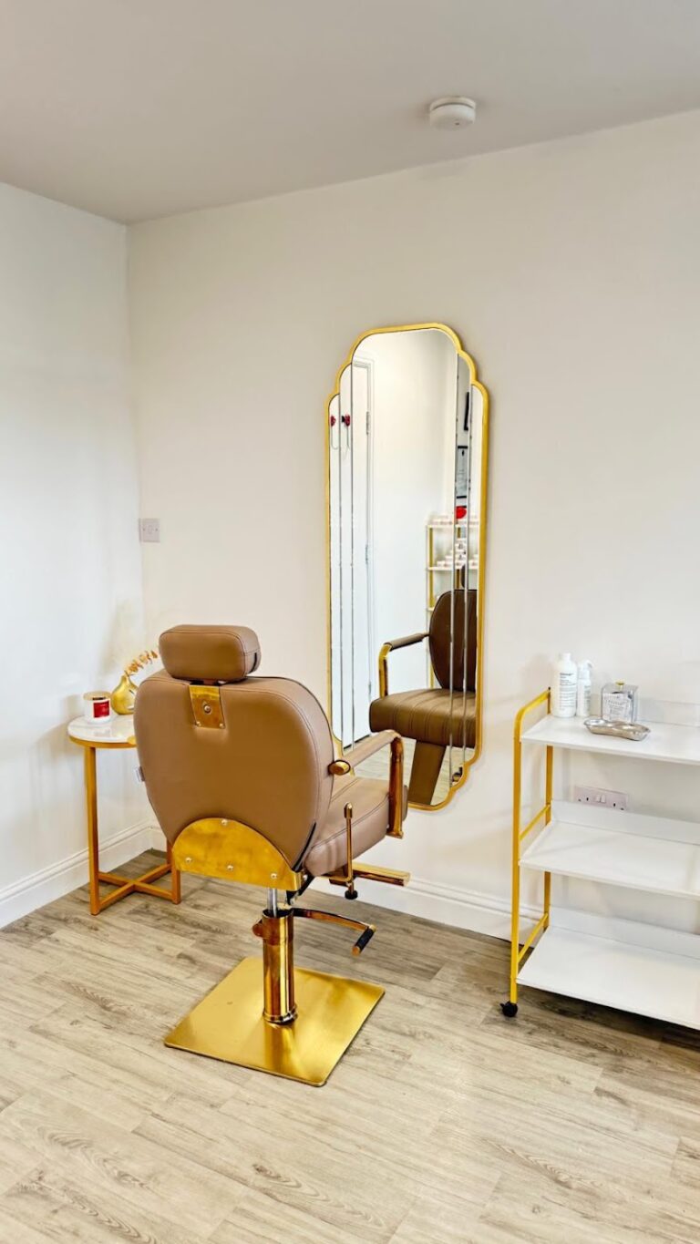 business image 0 97 768x1365